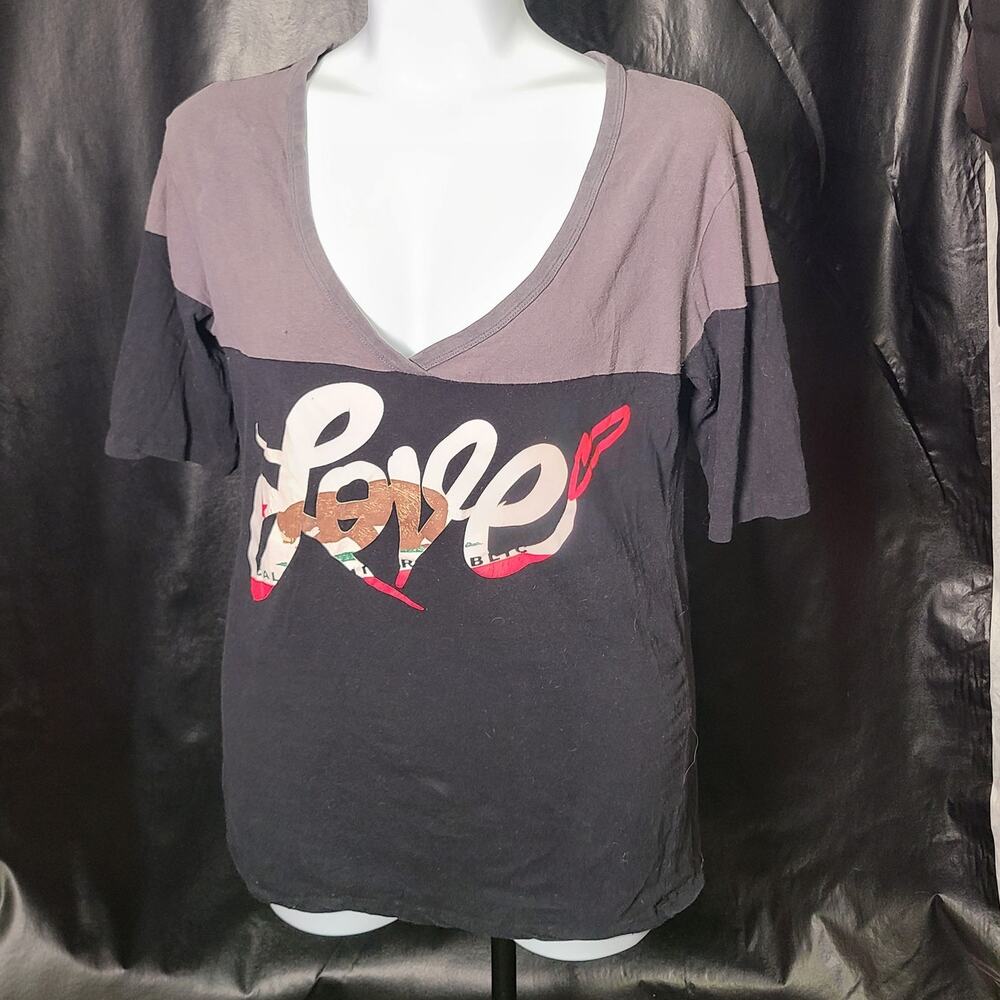 SoCal black gray V-neck baseball jersey tee large love graphic logo large